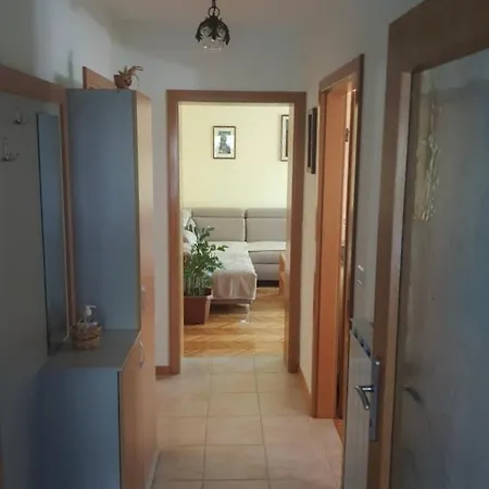 Apartma Buon *