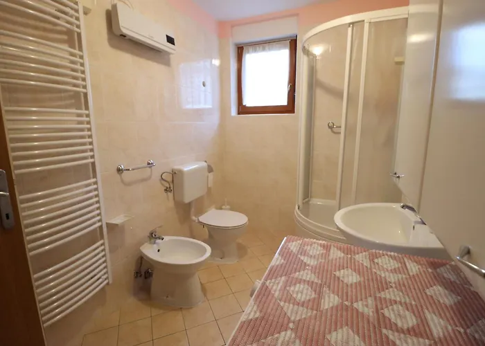 Apartma Buon דירה *