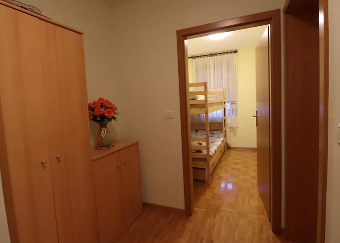 Apartma Buon דירה