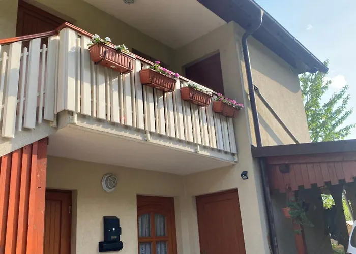 Apartma Buon דירה *